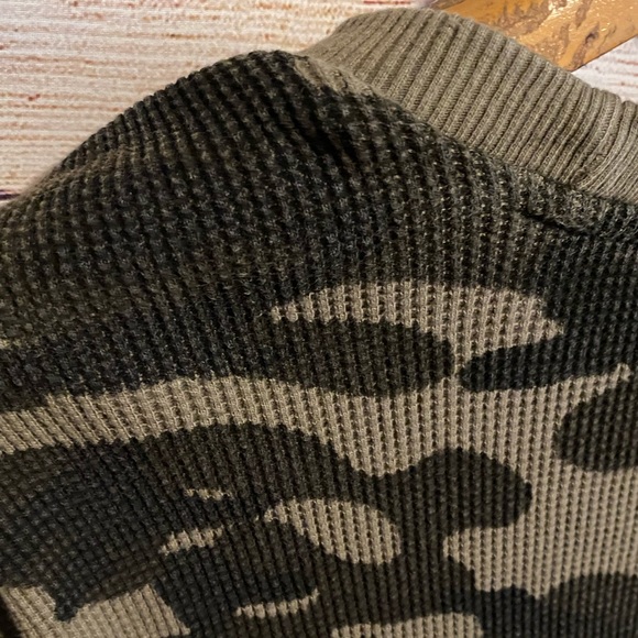 ZARA MAN CAMO WAFFLE KNIT LONGSLEEVE - Picture 3 of 5